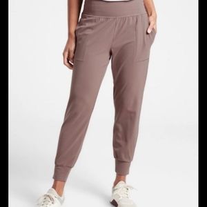 Athleta - Salutation Joggers in PowerVita
